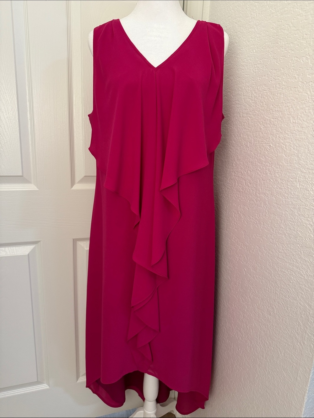 [new inventory] CHICOS FUSCHIA PINK RUFFLE HIGH LOW MIDI DRESS EUC